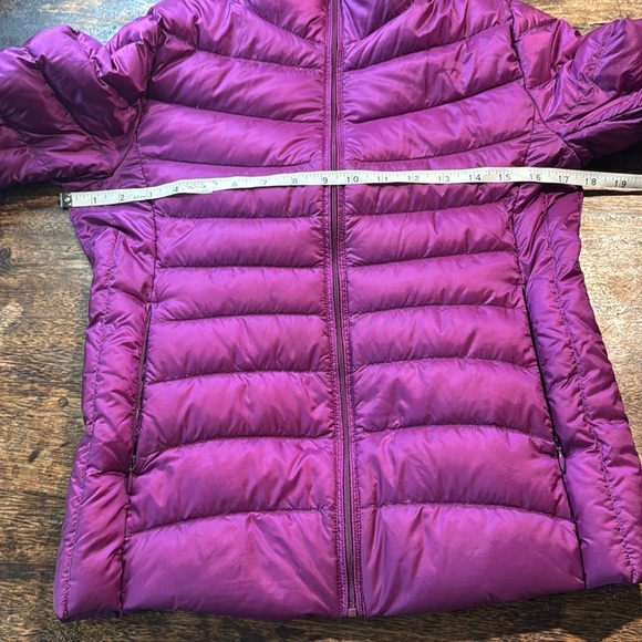 UNIQLO Purple Jacket Size Small puffer - Picture 3 of 10